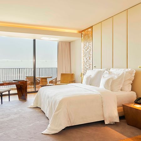 Savoy Palace - The Leading Hotels Of The World - Savoy Signature Фуншал Екстериор снимка Deluxe Room
