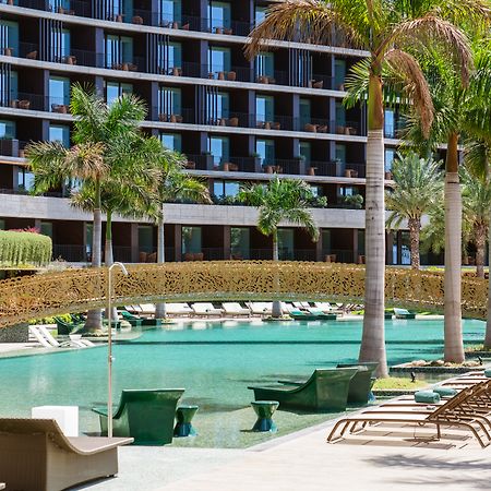 Savoy Palace - The Leading Hotels Of The World - Savoy Signature Фуншал Екстериор снимка The pool at the Atlantis Paradise Island