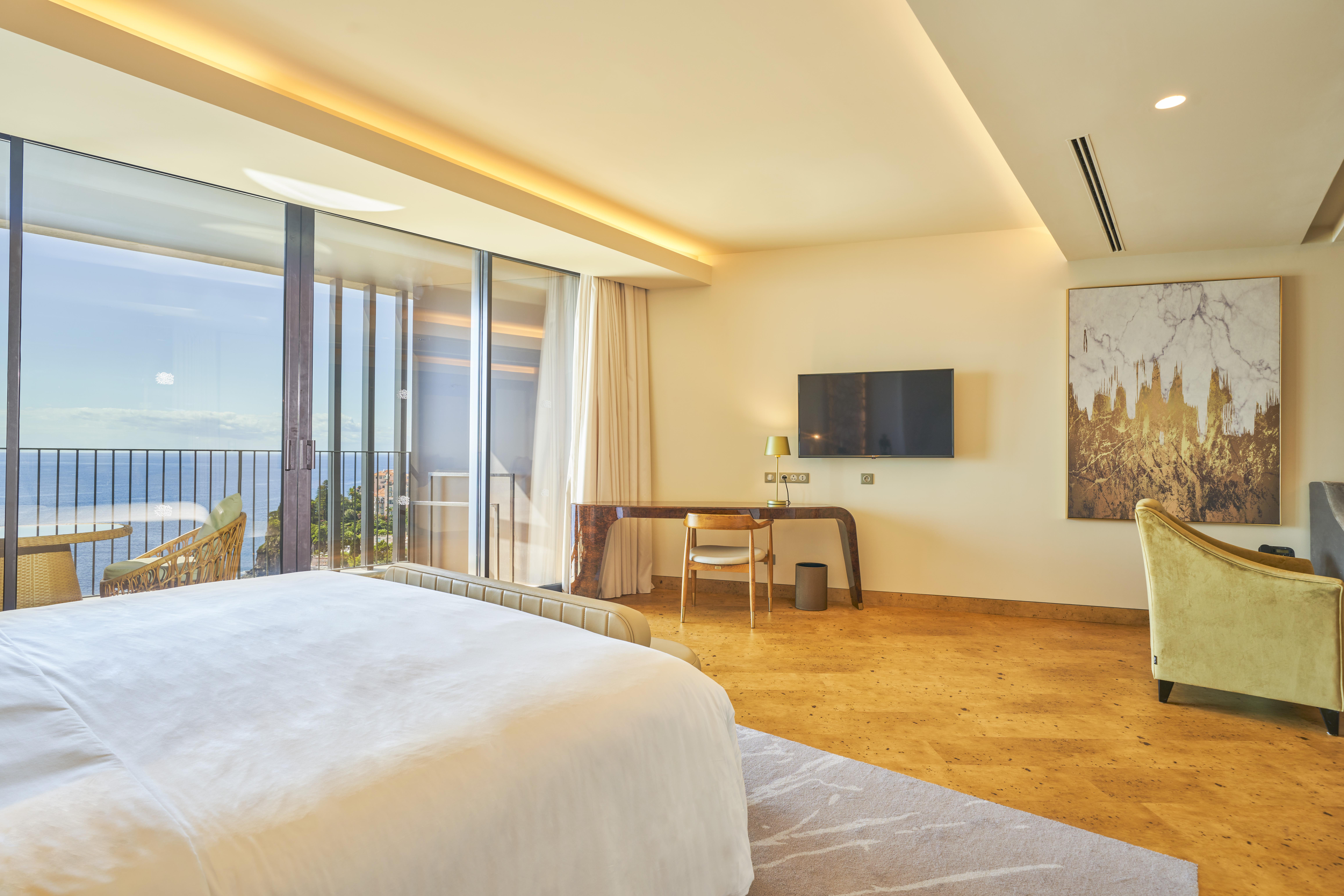 Savoy Palace - The Leading Hotels Of The World - Savoy Signature Фуншал Екстериор снимка A guest room at the hotel