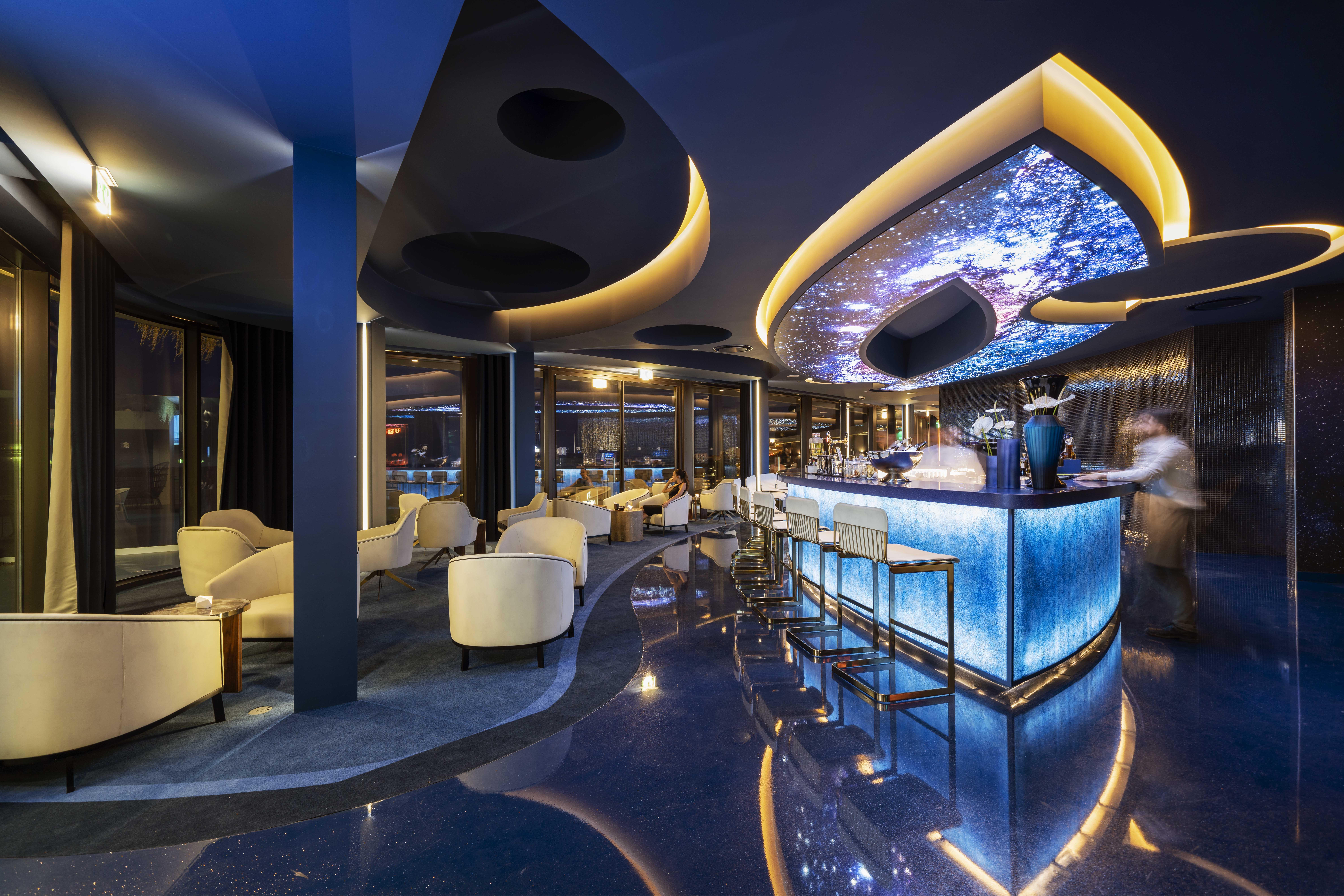 Savoy Palace - The Leading Hotels Of The World - Savoy Signature Фуншал Екстериор снимка The Blue Bar
