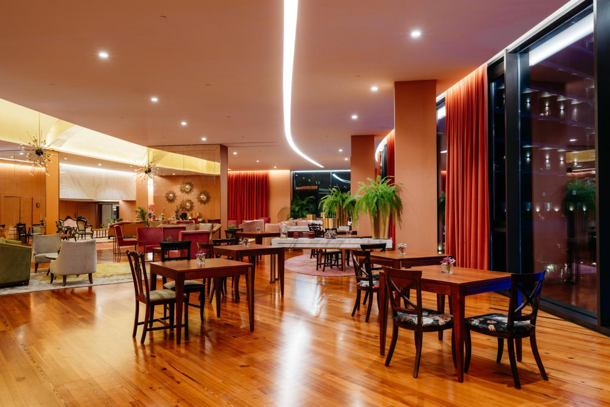 Savoy Palace - The Leading Hotels Of The World - Savoy Signature Фуншал Екстериор снимка The restaurant
